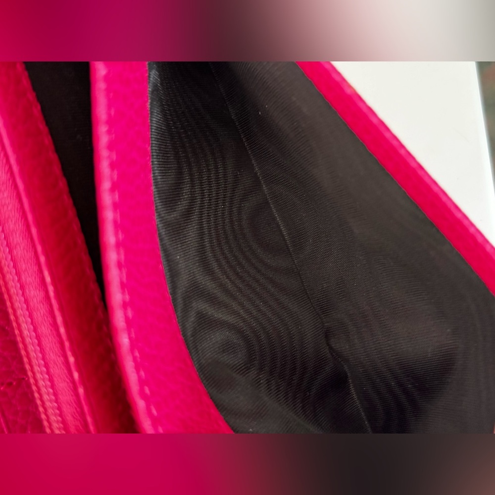 SOLD PINK Gucci Wallet - Picture 8 of 10